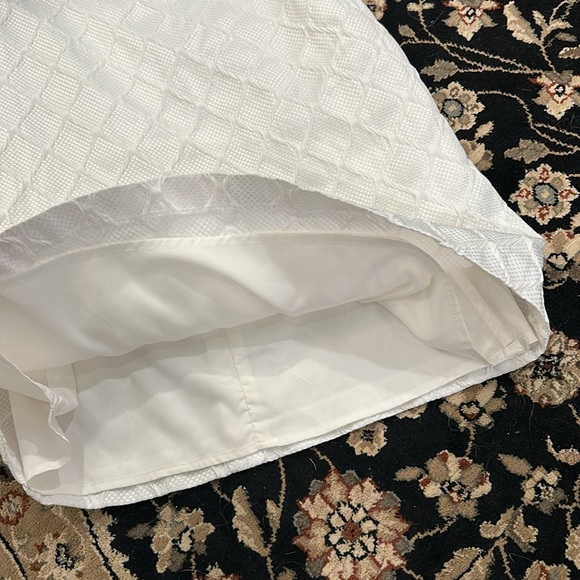 NWOT! White House Black Market Eye-lit sheath dress, white size 0 SHIP SAME DAY! - Picture 4 of 6